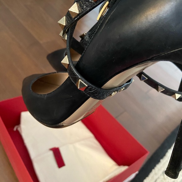 Valentino Rockstud ankle strap. Gently used. - Picture 11 of 15